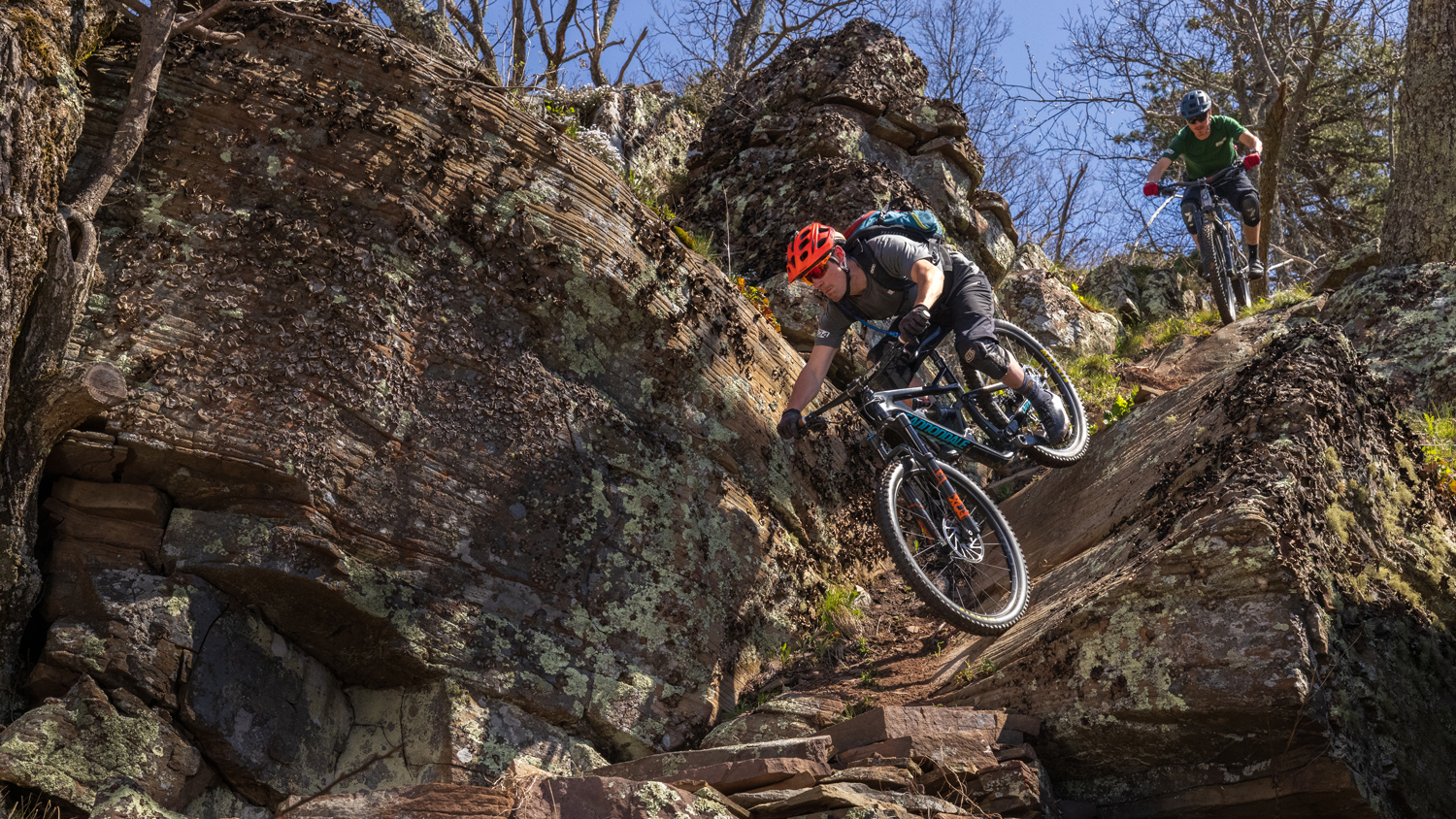 What is the Advantage of a Tubeless Tire: Top Benefits Revealed